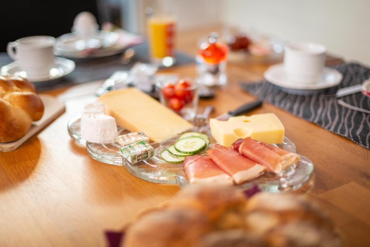 Mybednbreakfast In Bottmingen Bed & Breakfast Ngoại thất bức ảnh